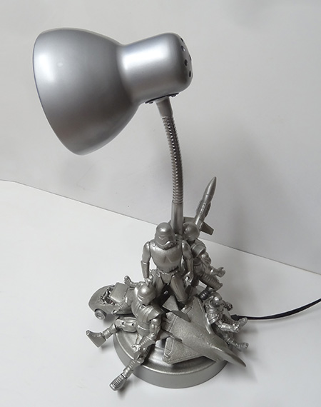 Action figure table lamp