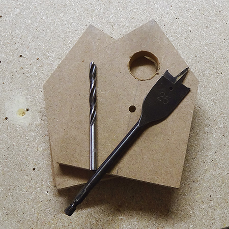 Pretty birdhouses with Rust-Oleum 2X Ultra Cover