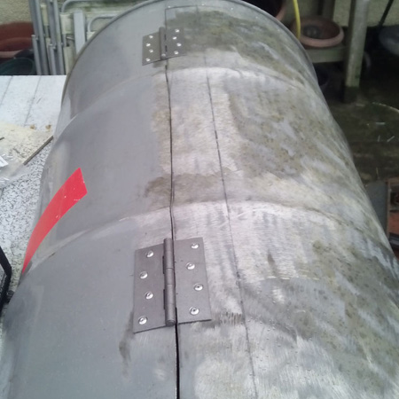 Place the butt hinges on top