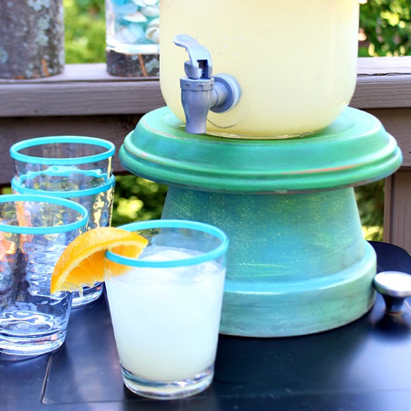 terra cotta pots to make an outdoor server stand for entertaining