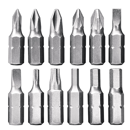 BELOW: The bit cylinder containers 12 screwdriver bits to cope with a variety of DIY jobs.