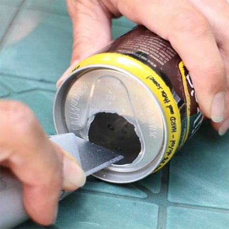 Recycled aluminiun can garden shower