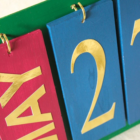 how to make perpetual calendar