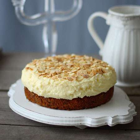 cake tray or board to display your home baked cakes and goods