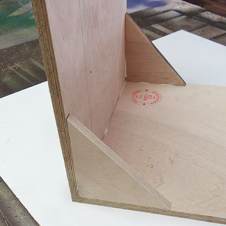 3-in-1 table that is a TV tray, a laptop stand, or a coffee table