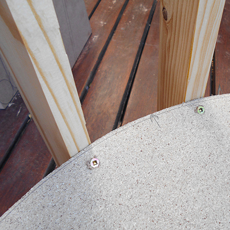 I couldn't use the pockethole jig to attach the seat to the frame - the pocketholes would decrease the structural integrity. Instead I drilled holes at an angle and then drove in the screws. It worked perfectly and it's a strong join.