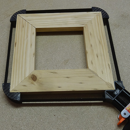 make a wooden picture or photo frame using pine and moulding with tork craft strap clamp
