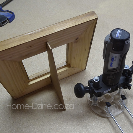 make a wooden picture or photo frame using pine and moulding use dremel routing attachment