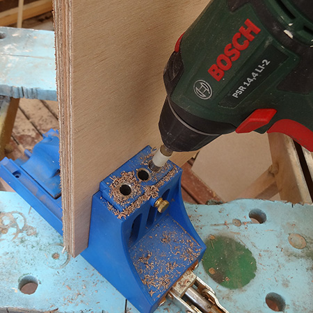 laptop stand bosch drill driver with kreg pockethole jig