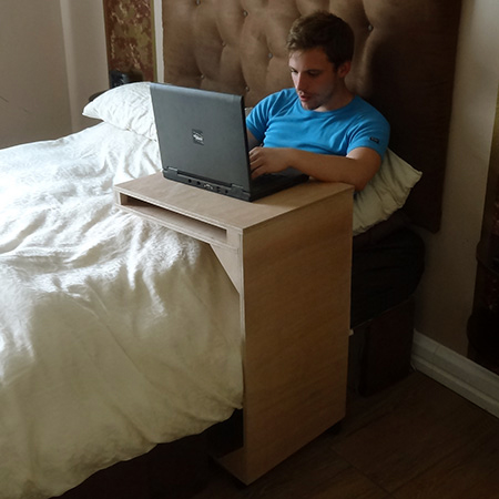 laptop stand for working in bed