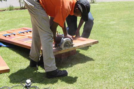 How to install laminate flooring