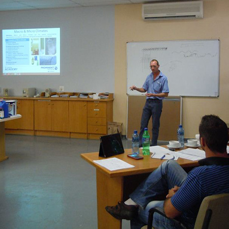 prominent paints diy and trade paint training academy courses and workshops