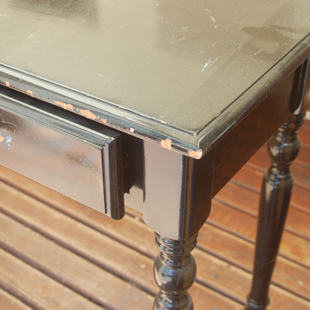 Rust-Oleum Chalked paint transforms secondhand dresser