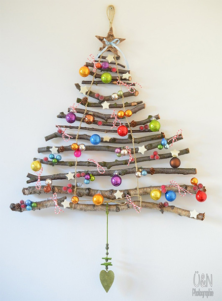 Make a Christmas tree with branches