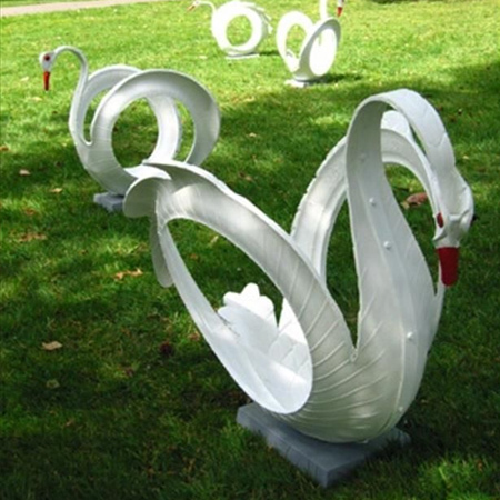 More ideas for using old tyres outdoors