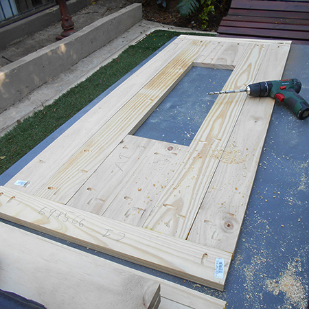 Outdoor table with ice box cooler