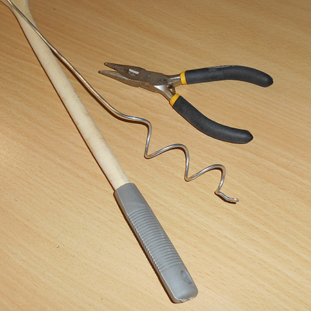 Decorative wire chandelier