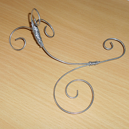 Decorative wire chandelier