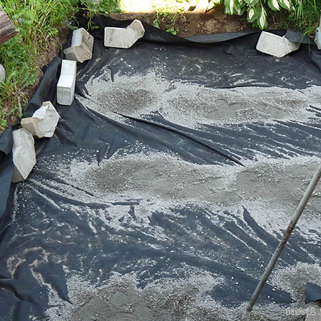 Lay a path with paving blocks