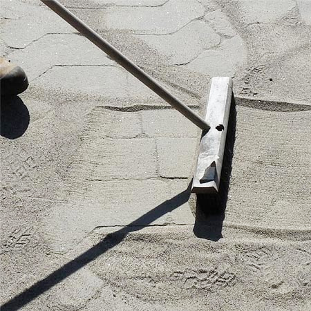 Lay a path with paving blocks