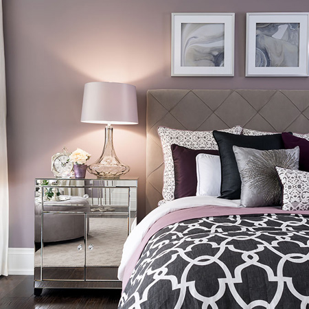 Choose paint colour for your dream bedroom based on the placing of the room and the atmosphere you want. In a room that receives plenty of natural sunlight you can use colours from the blue or green side of the colour wheel to help a room feel cooler. 