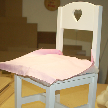 Upholster a kiddies chair