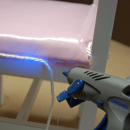 Upholster a kiddies chair