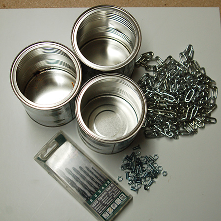 Coffee cans become an attractive plant holder