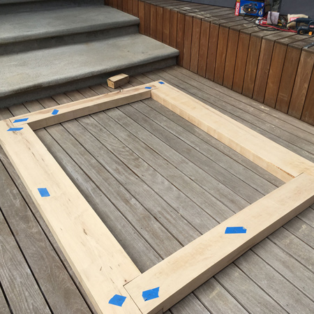 ABOVE: To cut the half-overlap joints use a combination or table or mitre saw and a sharp wood chisel.