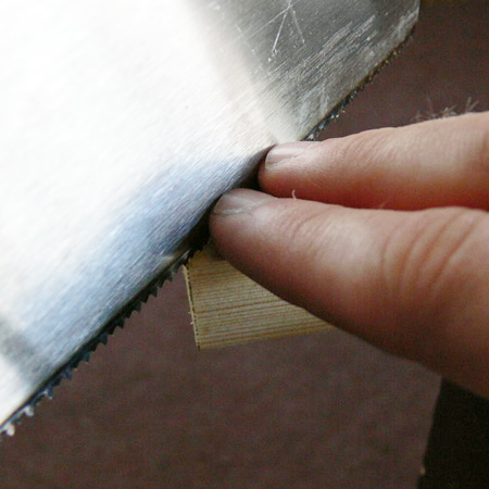 Make mitre joints without a power saw