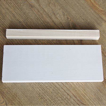 Easy floating shelves for a bathroom - assembly