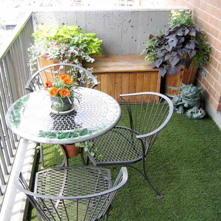 Practical ideas for a small balcony