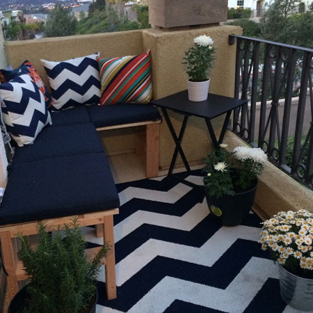 Reclaimed pallets or pine bought at your local Builders