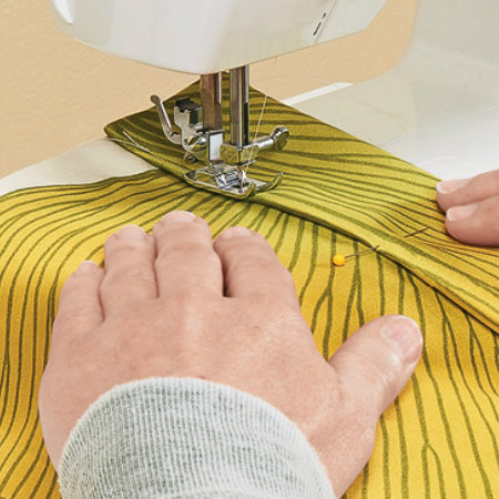 Make a fabric room divider 