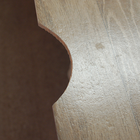 Below you can see how neat and precise the cut is using the Dremel 8200 MultiTool and diamond cutting disk. Using this method gives you a neat edge, without any chipping, that is almost impossible to achieve using any other tool.