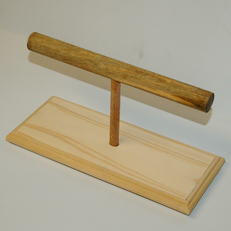 Handy bracelet hanger