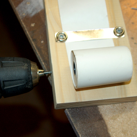 Make a practical shopping list holder