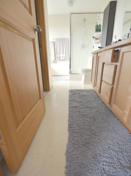 Affordable makeover with vinyl tiles