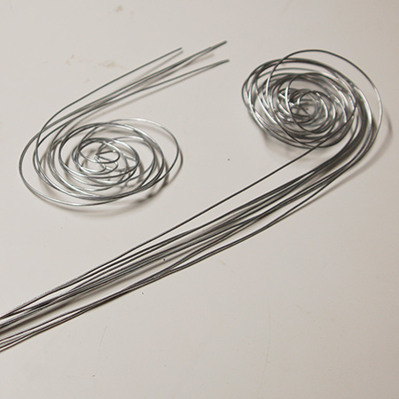 Make a wire cupcake stand