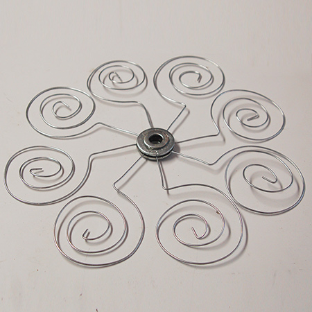Make a wire cupcake stand