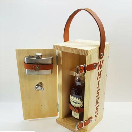 Simple in design, you can easily make this Father's Day gift using pine and leather straps - or repurpose an old leather belt.