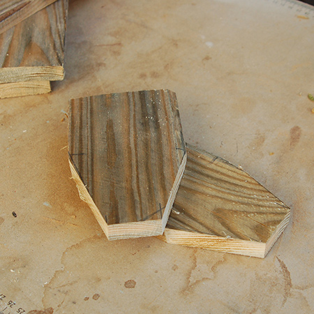 Reclaimed pallet spice or serviette holder