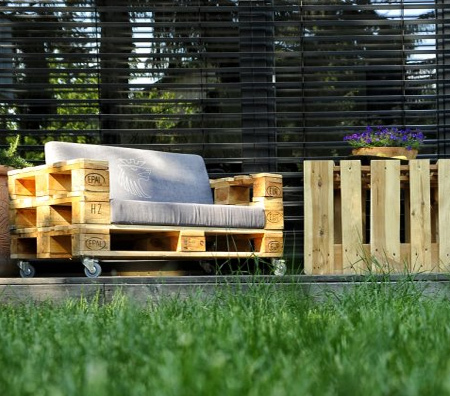 pallet outdoor furniture
