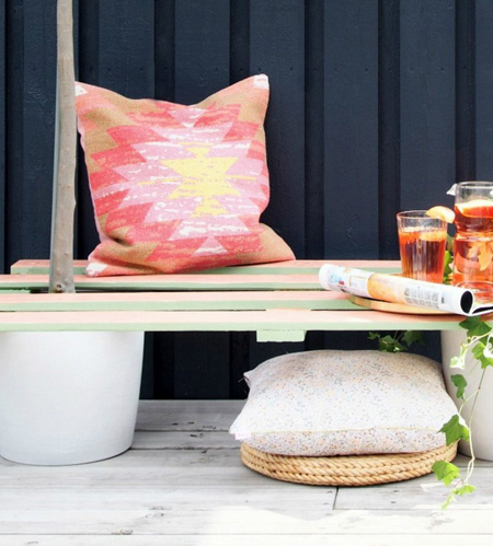 Stylish pallet bench