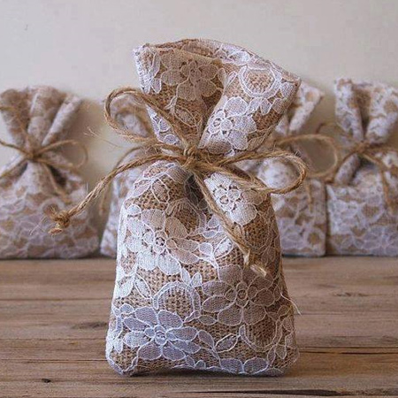 Inexpensive burlap decor