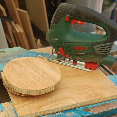 cutting out the circles with a jigsaw