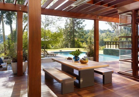 building a wooden pergola