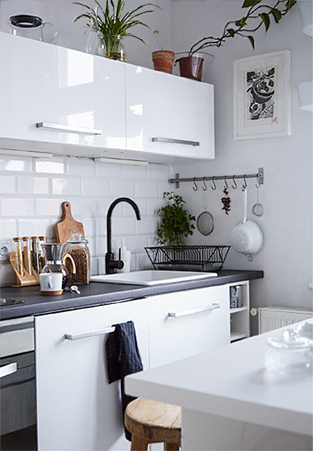 Moving a kitchen from back to front