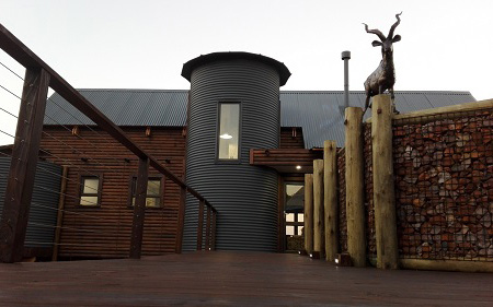 HOME-DZINE | Green Homes - Designed by Eugene Barnard Architects