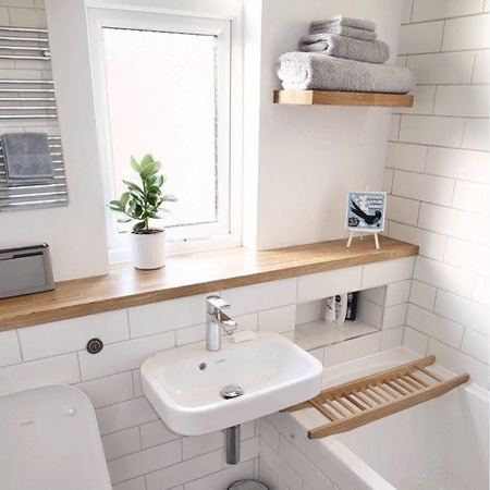 Easy ways to add style to a bathroom